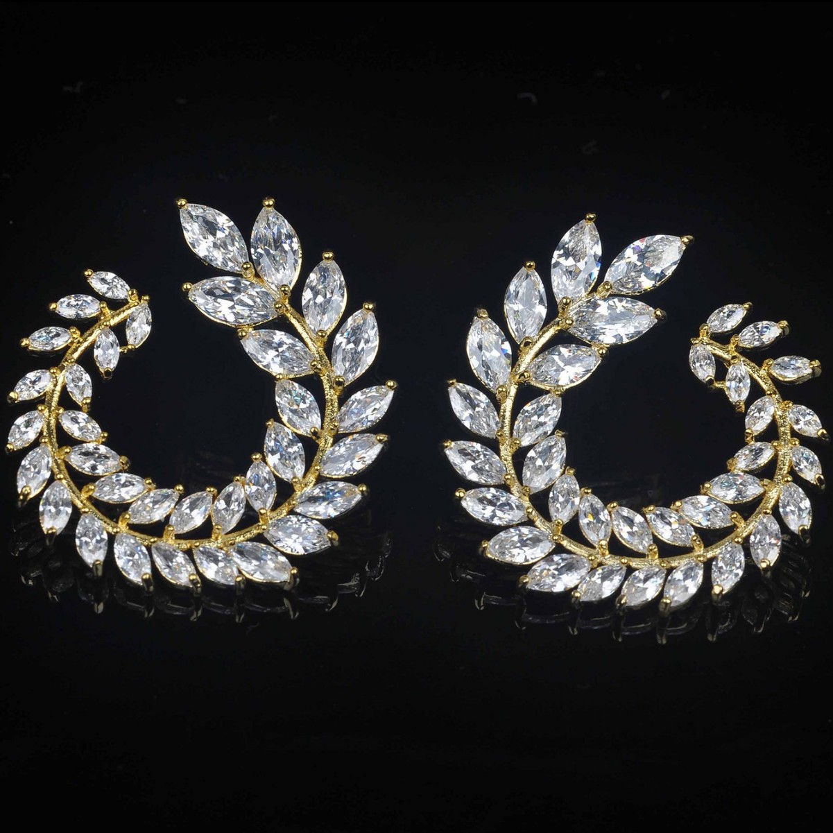 Designer Earring Steel Needle with AAA Zircon Earrings Olive Leaf Flower Stud Earrings for Women Earbone Dangle Fashion Gift Jewelry