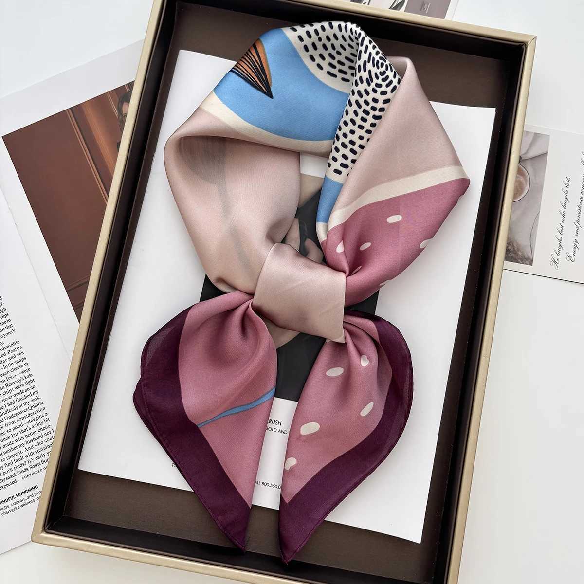 Luxury Polka Dot Printed Satin Scarves Wens Scarf Spring and Summer ral Decorations Small Neckties Haiands Bags Y251024