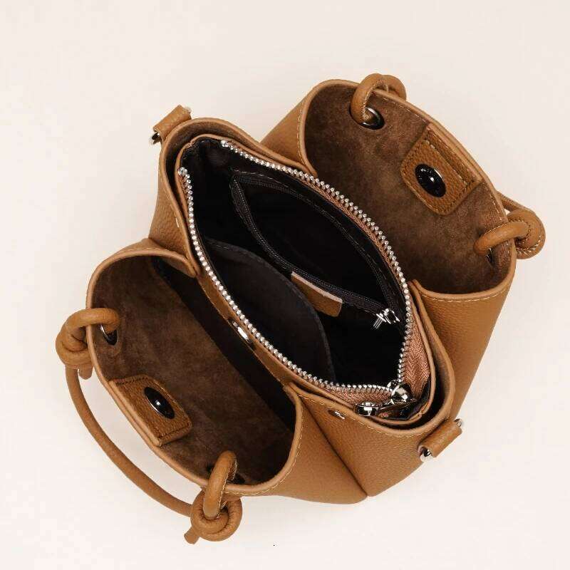 Minimalist Trendy Handheld Bucket Shoulder Women's Genuine Leather Casual Commuter Handbag Single Slant Crossbody Bag Purses 251023 1025
