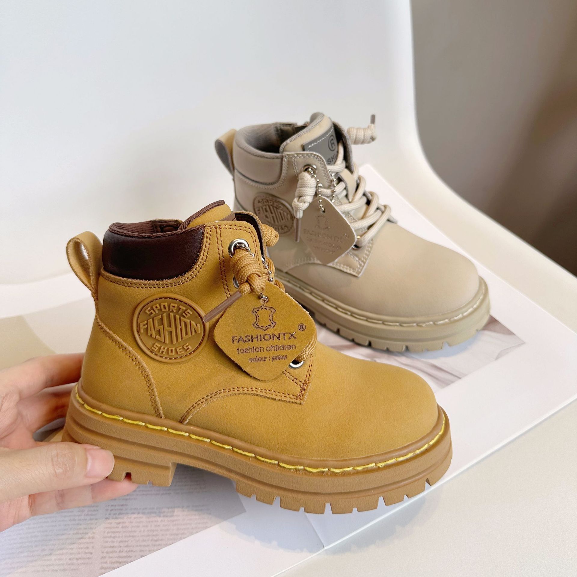Children's shoe designer fashionable autumn and winter Martin boots genuine leather yellow boots desert boots double cotton boots