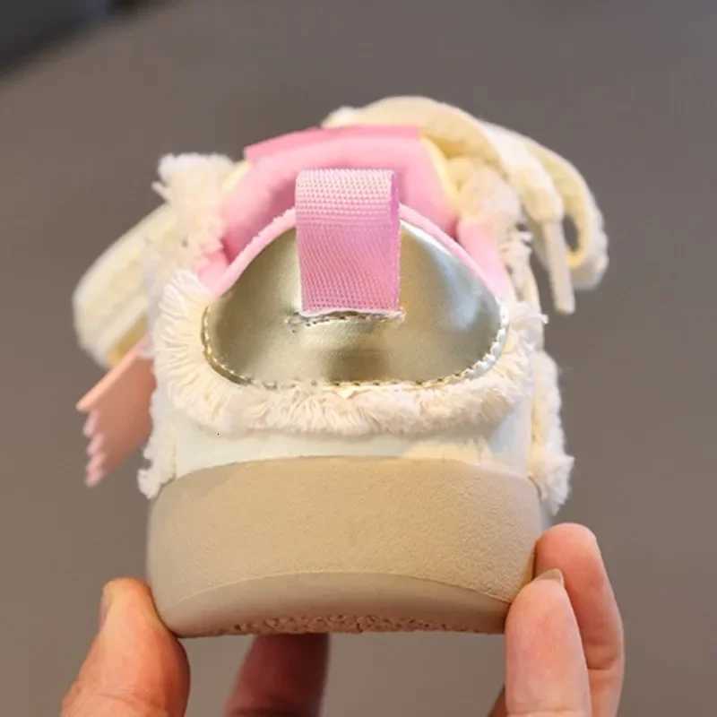 Tenis Girl Shoes Autumn Winter Fashion PU Leather Warm Cotton Shoe Lace Up Soft Sole Kids Sneakers Allmatch Nonslip Skate ShoeT251025