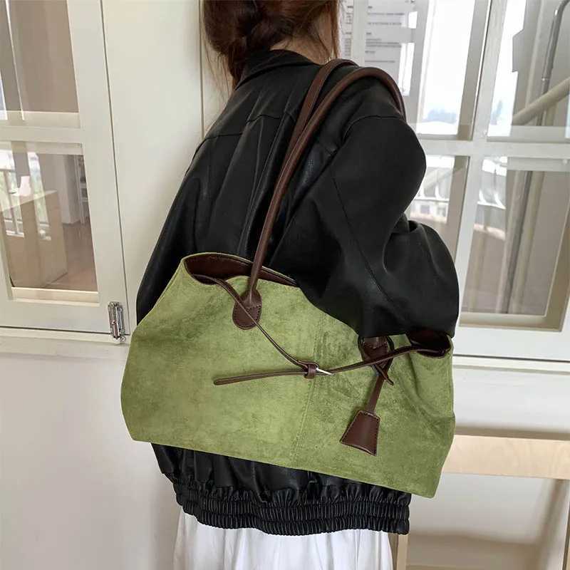 LEFTSIDE Womens PU Leather Shoulder Bag 2025 Winter New Fashion Retro Underarm Bag Luxury Brand Designer Handbags Tote Bags Z251024