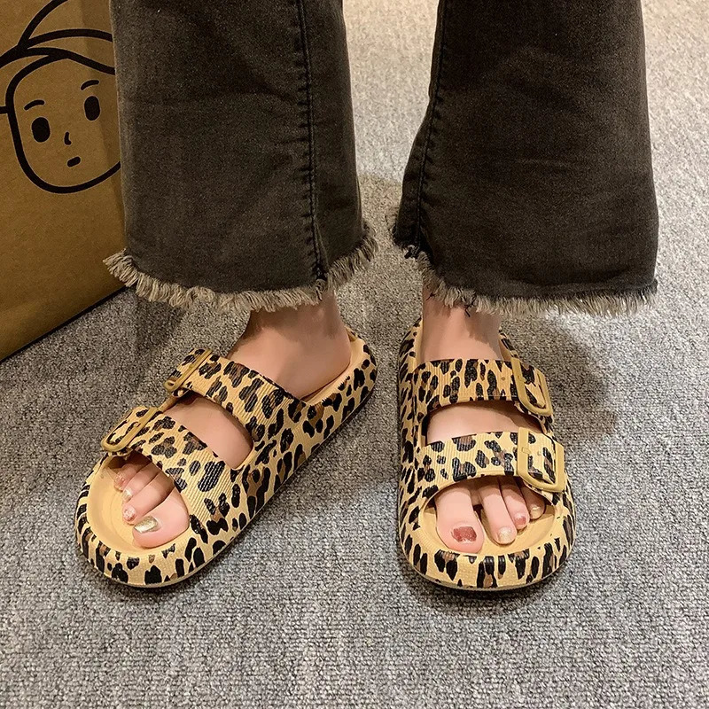 Summer Women Comfort Slippers Leopard Soft ThickSoled Cloud Slides Travel Vacation Beach Shoes Women Sandals 251023