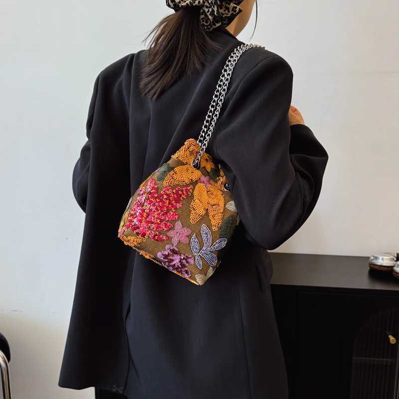 LEFTSIDE Retro Small Rivets PU Leather Shoulder Bag for Women 2025 Punk Style Bucket Handbags and Purses Females Crossbody Bags Z251024