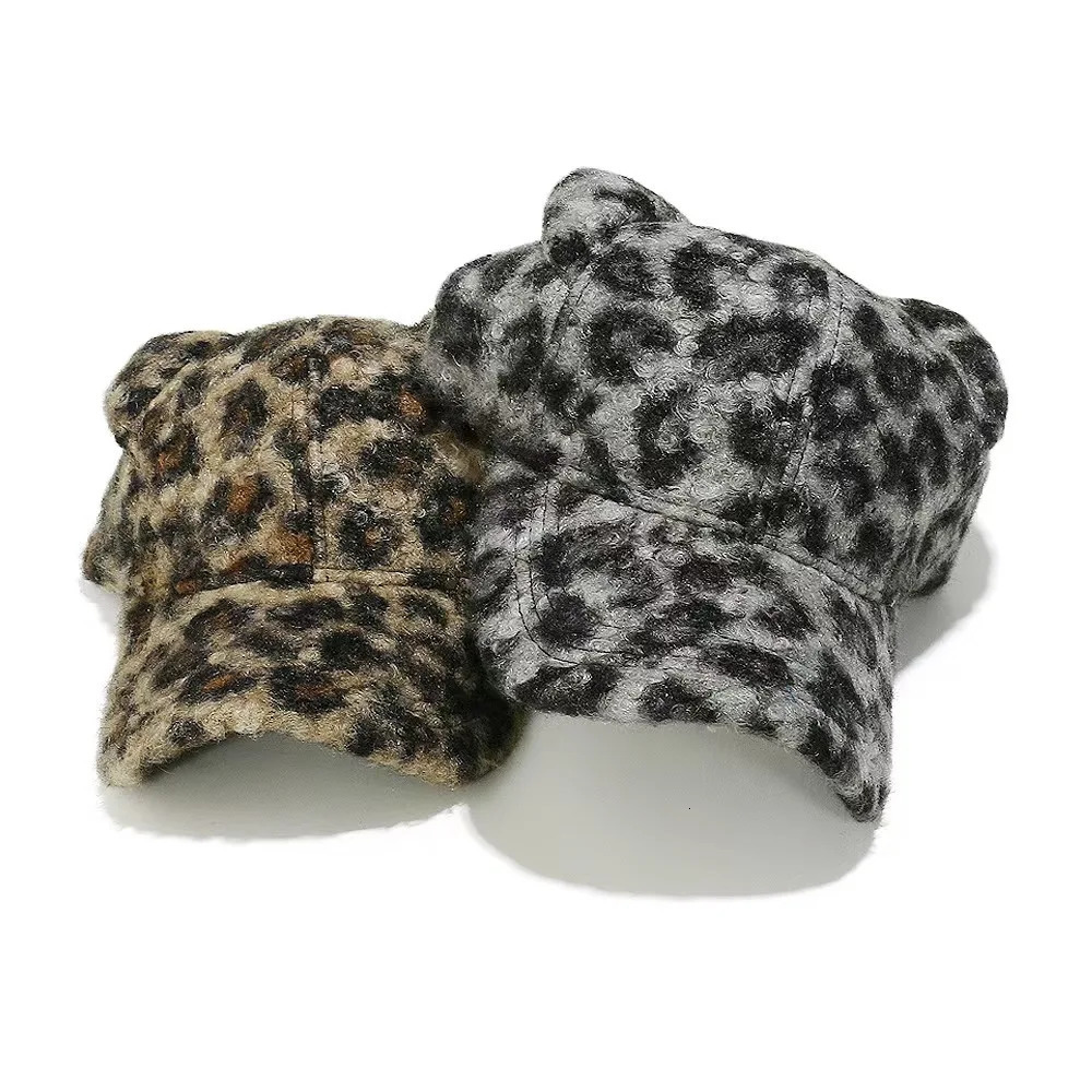 Autumn and Winter Leopard Print Plush Baseball Cap for Children Fashionable and Versatile Small Face Warm Duckbill Cap 251023