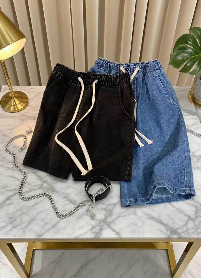 2025 New Korean Retro Men Jeans Summer Loose Men Wide Leg Knee Shorts New Washed Casual Fashion Denim ShortsXJ251025