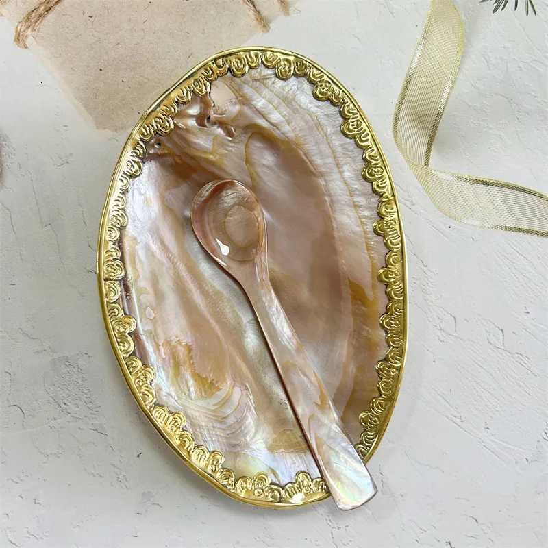 Natural Polished Shell Fruit Plate Caviar Dish Hotel Table Display Prop Pearl Shell Tray for Party He Decoration Y251025