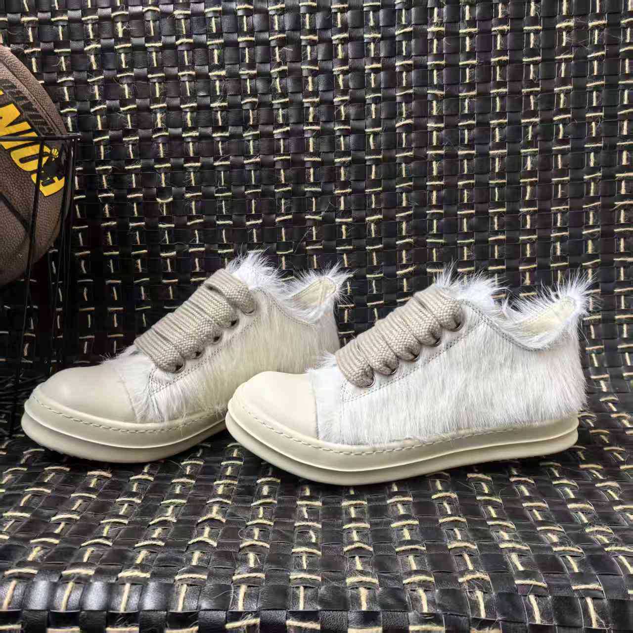 Designer boots canvas boots Luxury booties black white red pink high top horse hair boots low top suede boots for Men and Women