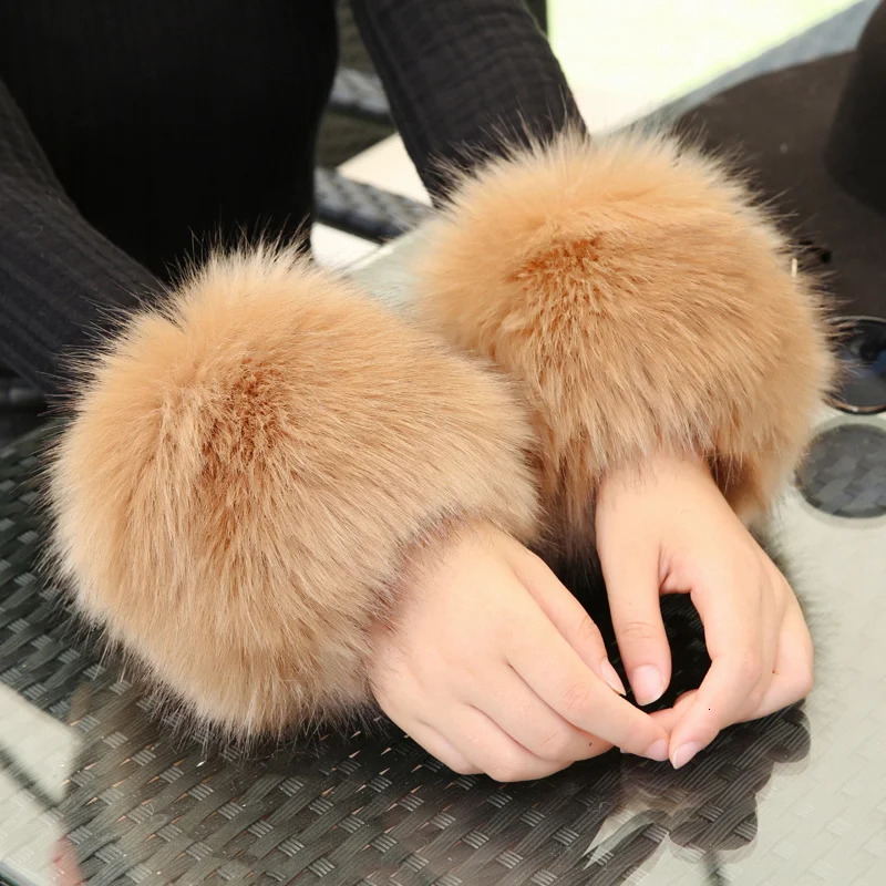 Winter Fur Sleeves Fake Fur Cuffs Female Jackets Cuffs Arm Warmer Fur Hand Ring Wrist Warmer Fur Bracelet Oversleeve 251023