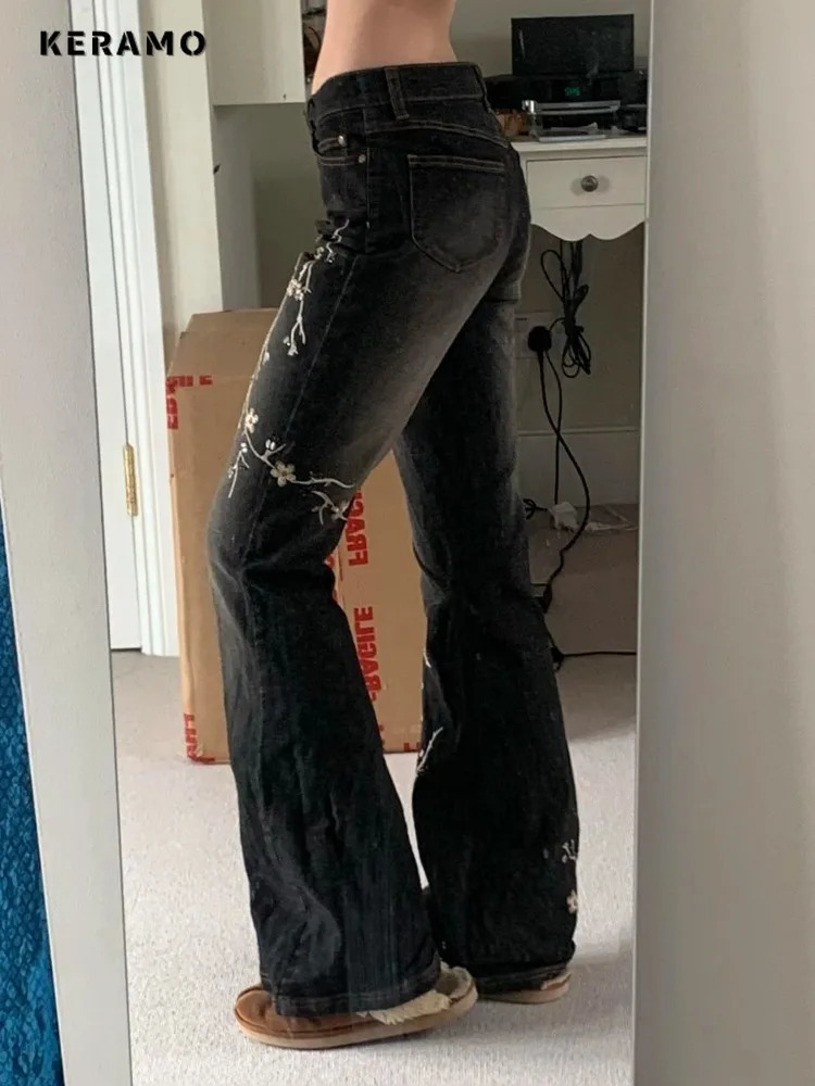 Weekeep Floral Embroidery Jeans Vintage 2000s Low Rise Flared Jeans Women Retro y2k Baggy Denim Pants High Street Basic Trousers 251023