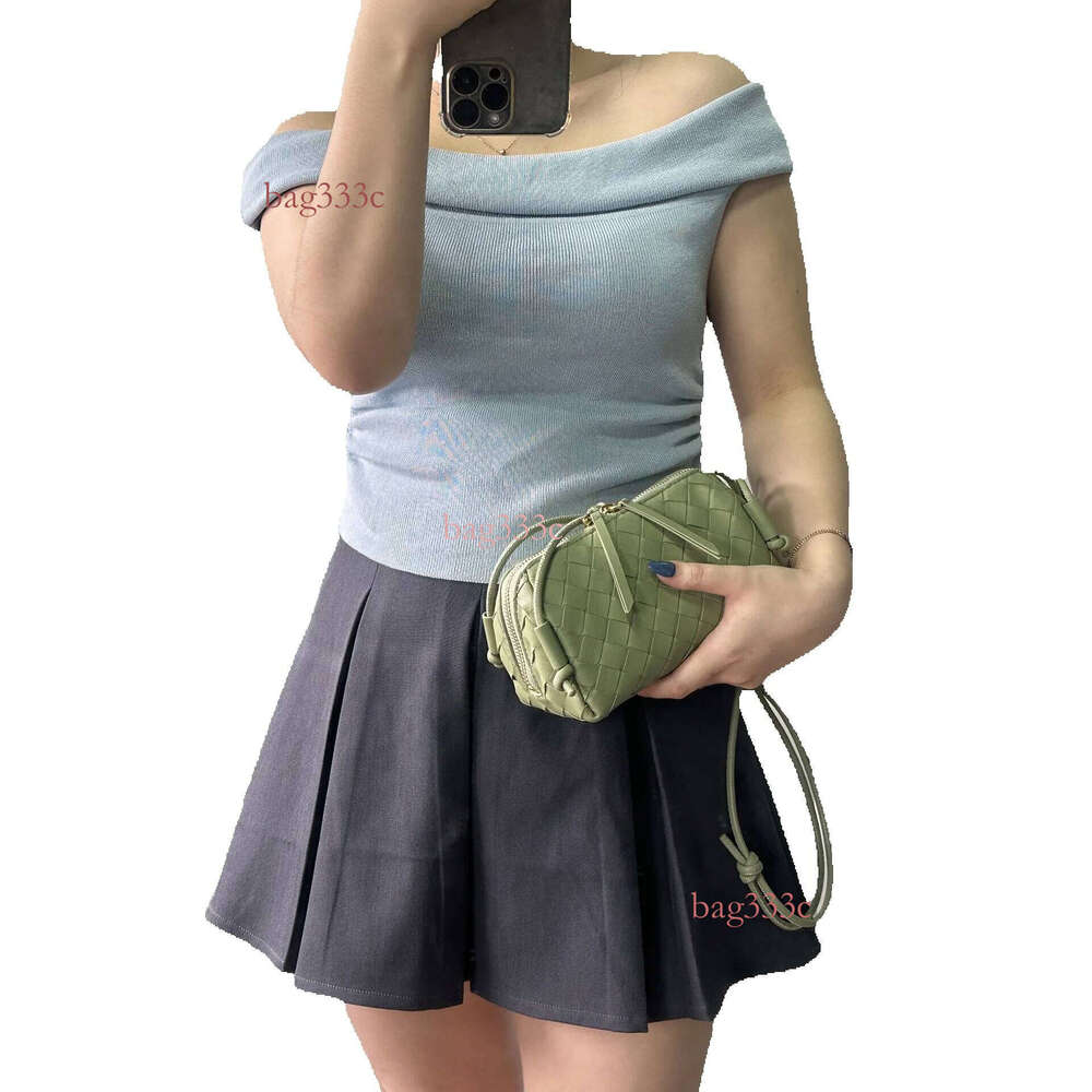 New Handmade Woven Shell Single Shoulder Crossbody Cloud Handbag Knotted Zipper Small Square Bag Cowhide Woven B Bag