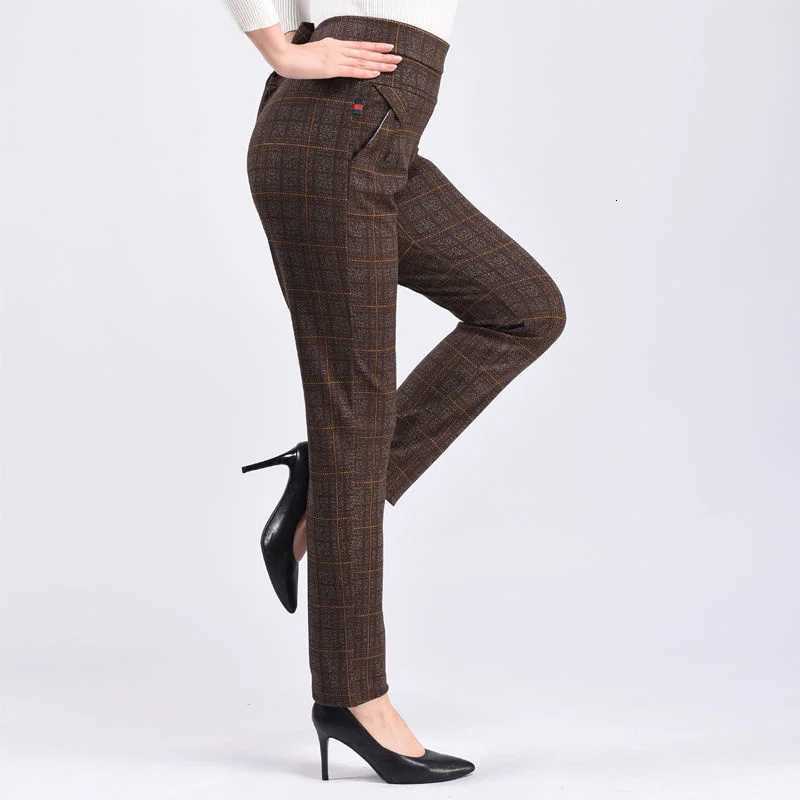 Pants Women2025Autumn Winter New Fleece Thick MiddleAged Elderly Ladies Casual Trousers Mother High Waist Straight Pants FemaleT251025