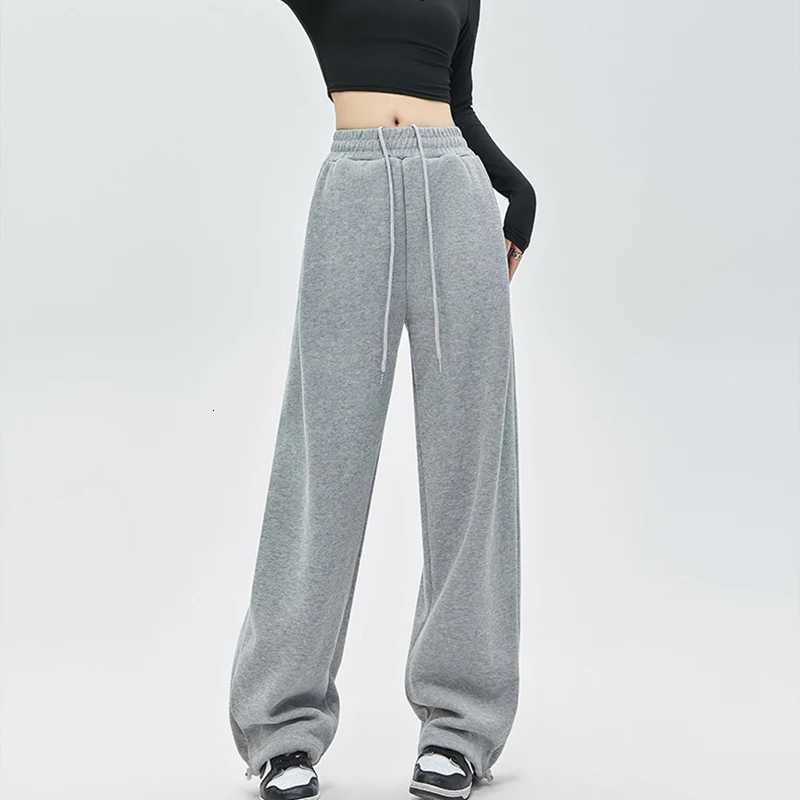 Autumn Winter Thick Plush Sports Pants Women 2025 Elastic High Waist Warm Sweatpants Woman Thicken Wide Leg Casual Pants FemaleT251025