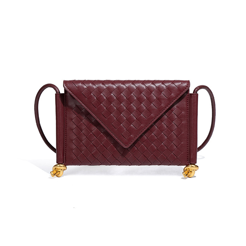 Luxury Brand New Women's 2025 Street Fashion Trend Woven Envelope Single Shoulder Crossbody Messenger Flap Phone Bag Z260224