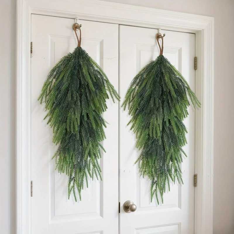 2Pcs artificial pine needles wall hanging Christmas pine needles pine cones atmosphere decoration Christmas decoration C251024