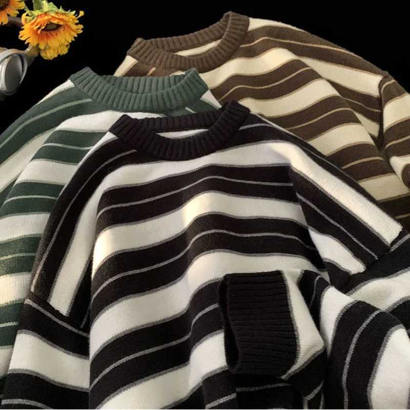 Retro Contrasting Striped Round Neck Sweater for Men and Women in Autumn and Winter New Knitwear Jacket Loose Long Sleeved TopT251025