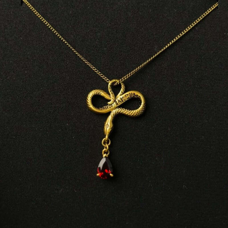 Year of the Snake-shaped Bow Necklace Female Zodiac Snake Red Tassel Collarbone Chain