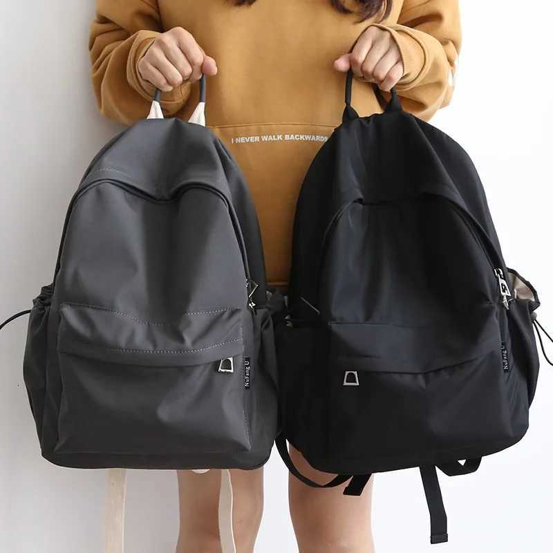 Casual Women Backpack New Lightweight Nylon Girls School Backpack Anti Theft Zipper Womens Travel Backpacks Student School Bag W251025