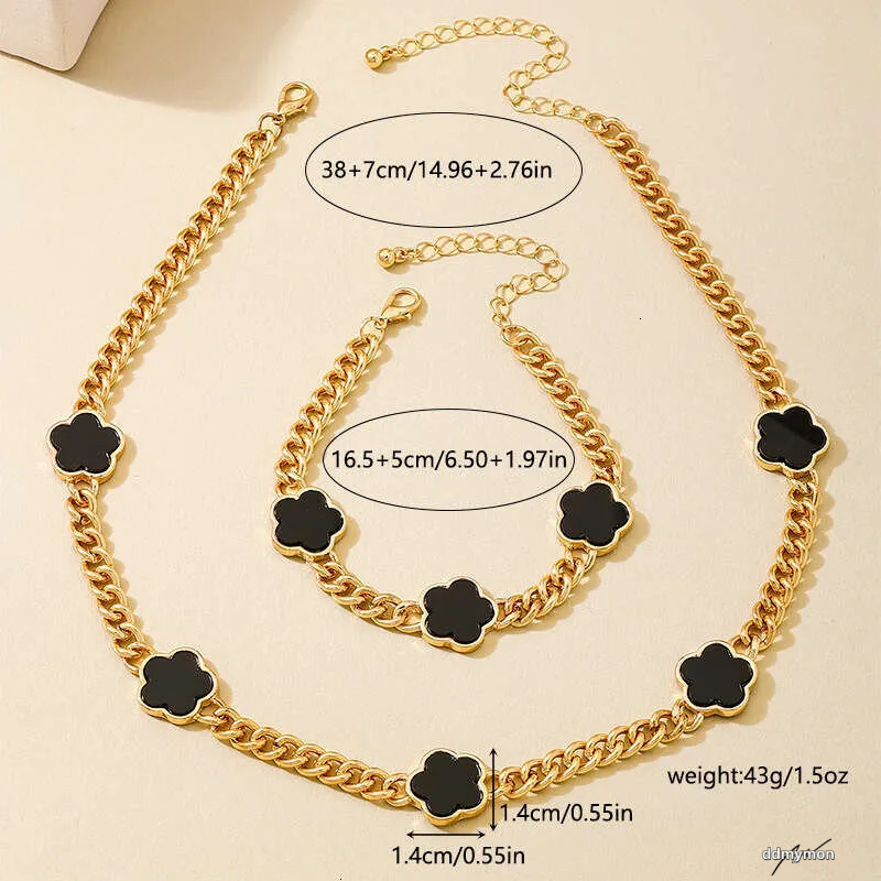 Necklaces For Women: Elegant Five-Leaf Clover Jewelry Set - Gold-Tone Metal Chain Necklace, Bracelet & Earrings For Banquets Ddmymon