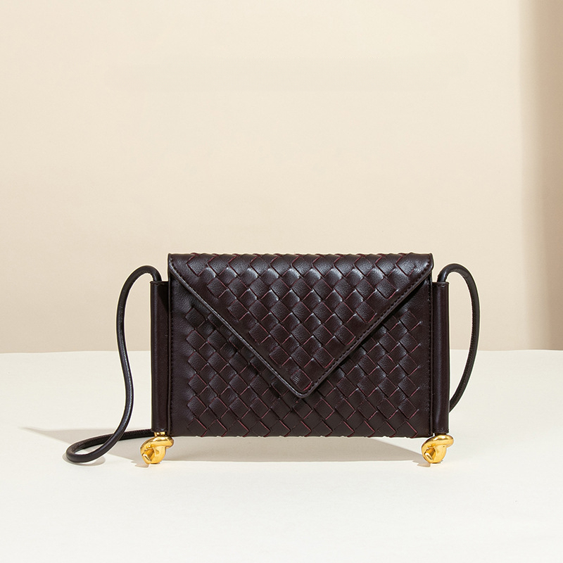 Luxury Brand Designer Bag New Women's Bag 2025 Street Fashion Trend Woven Envelope Bag Single Shoulder Crossbody Messenger Bag Flap Phone Bag