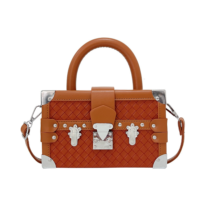 Luxury Brand Designer Bag 2025 Autumn New Fashion Woven Shoulder Bag For Women Versatile Handbag Crossbody Box Bag