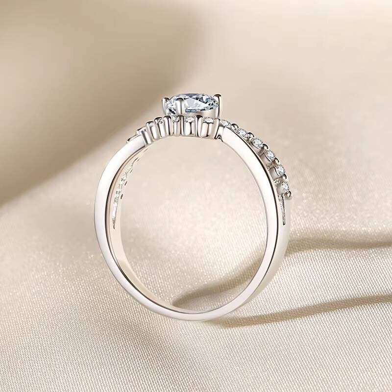 Custom Jewelry for Women Round Moissanite S925 Sterling Silver Engagement Wedding Ring Maker