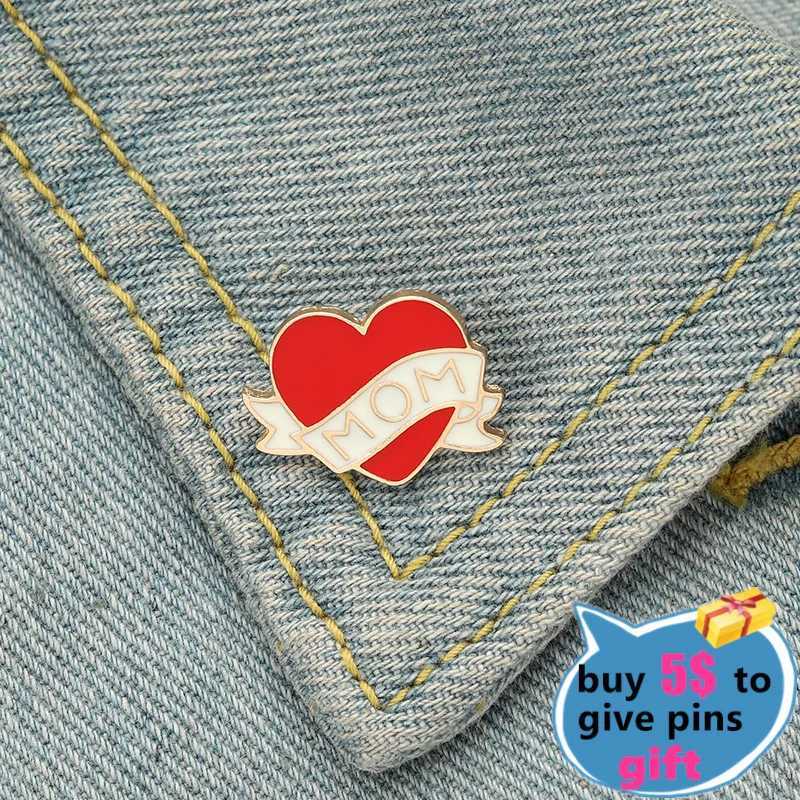 Custom Enamel Pin Mom Heart Brooch Pins Metal Collar WomenS Badges Briefcase AccESSories Jewelry Gift for Friend J251115