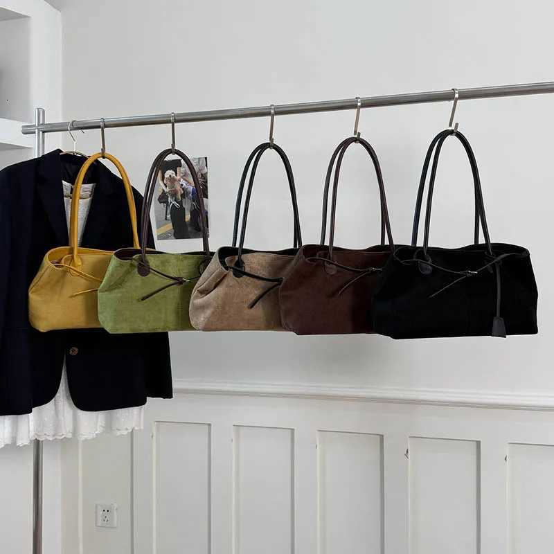 LEFTSIDE Womens PU Leather Shoulder Bag 2025 Winter New Fashion Retro Underarm Bag Luxury Brand Designer Handbags Tote Bags Z251024