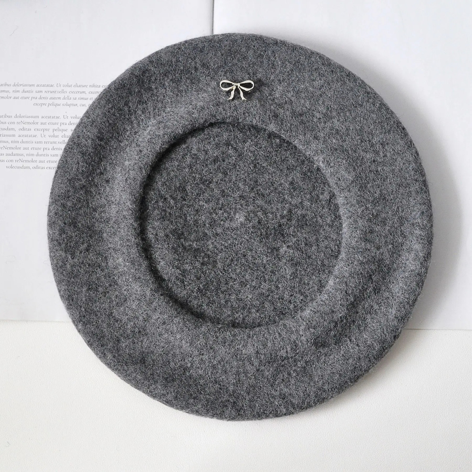 Autumn and winter Korean style sweet wool painter hat womens bow decorative buckle wool beret 251023
