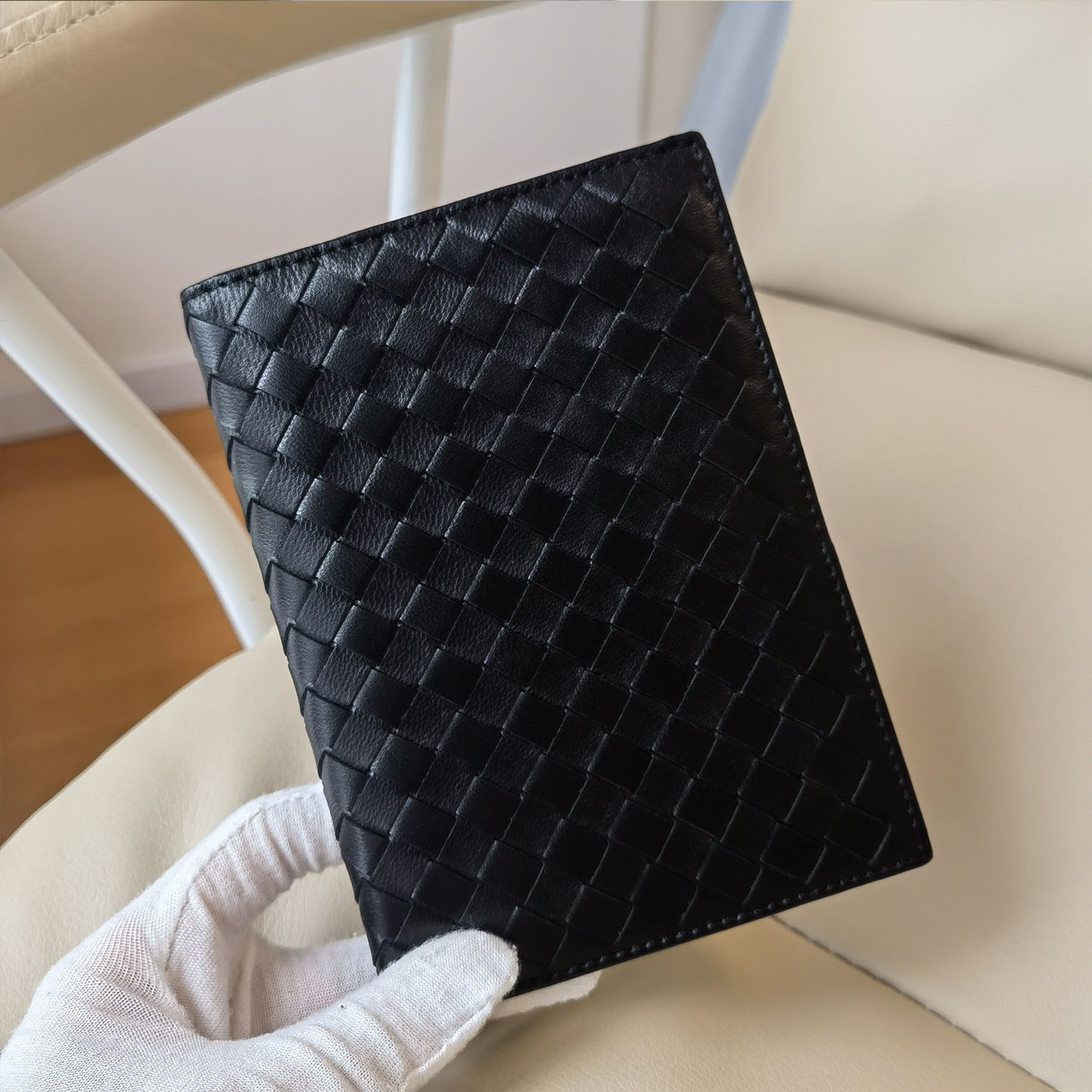 2025 Sheepskin hand-woven genuine leather passport holder card wallet document holder card sleeve and ticket holder all-in-one practical storage bag fashionable