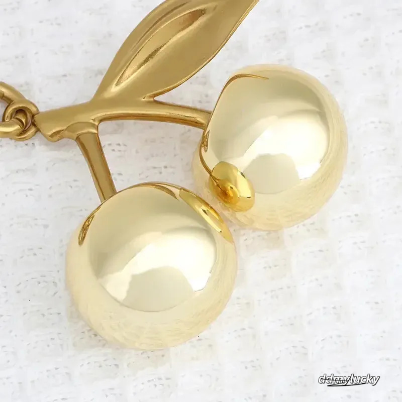 Golden Cherry Keychain For Women And Men, Fashionable Glitter Keyring Fruit Pendant Bag Accessory Ddmylucky