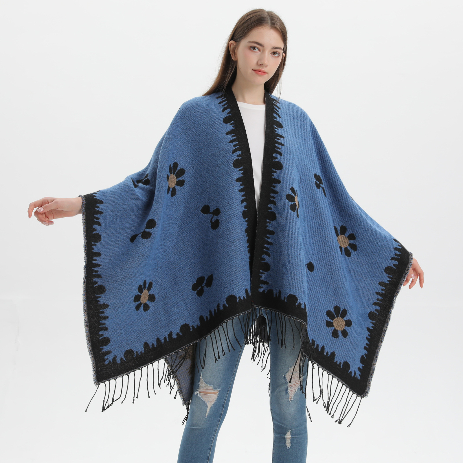 Korean Style Fashion Autumn Winter Shawl New Fresh Floral Knitted Cardigan with Tassels and Slit Warm Outer Cape