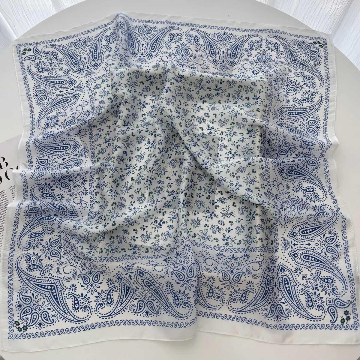 Luxury Polka Dot Printed Satin Scarves Wens Scarf Spring and Summer ral Decorations Small Neckties Haiands Bags Y251024