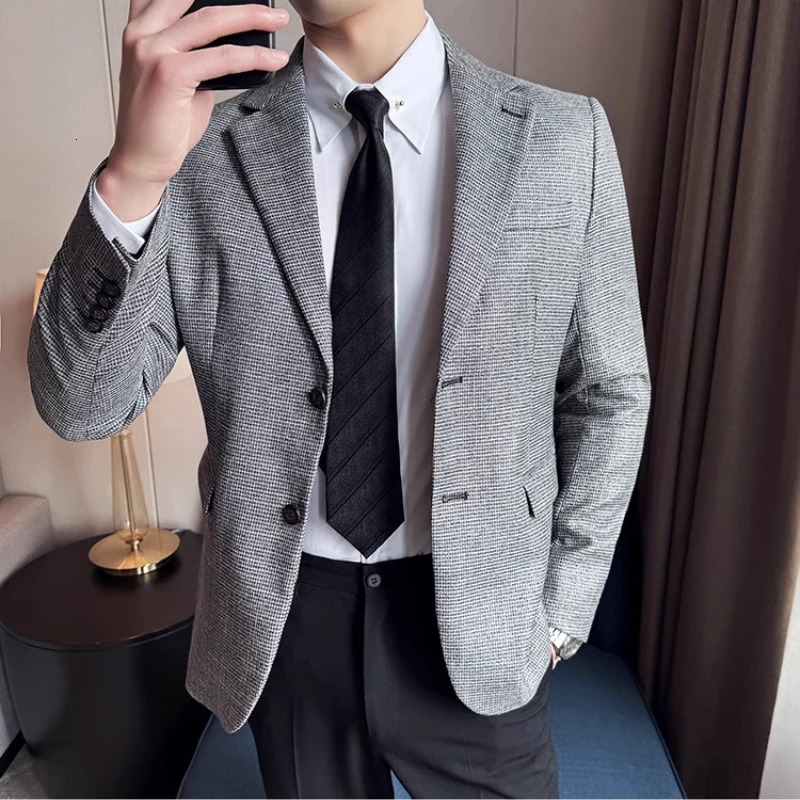 Men Suit Jacket Blazer Hombre Highquality Fashionable and Elegant Men Business Slim Fit Suit Jacket Social Party Formal Jacket 251023
