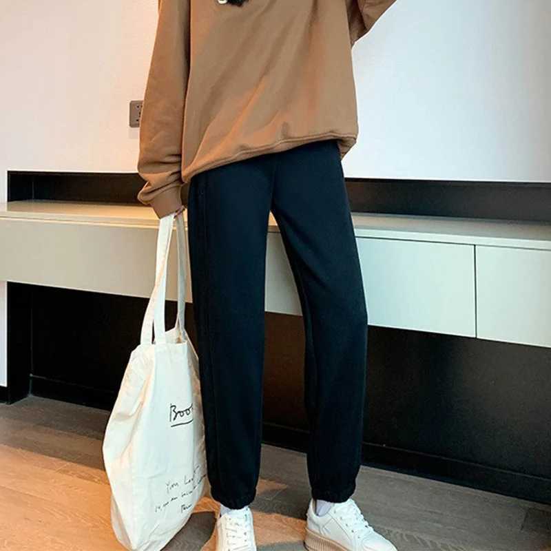 Sporty Elastic High Waist Trousers Women 2025 Winter Fashion FleeceLined Sweatpants Woman Loose Black Gray Thick Casual PantsT251025