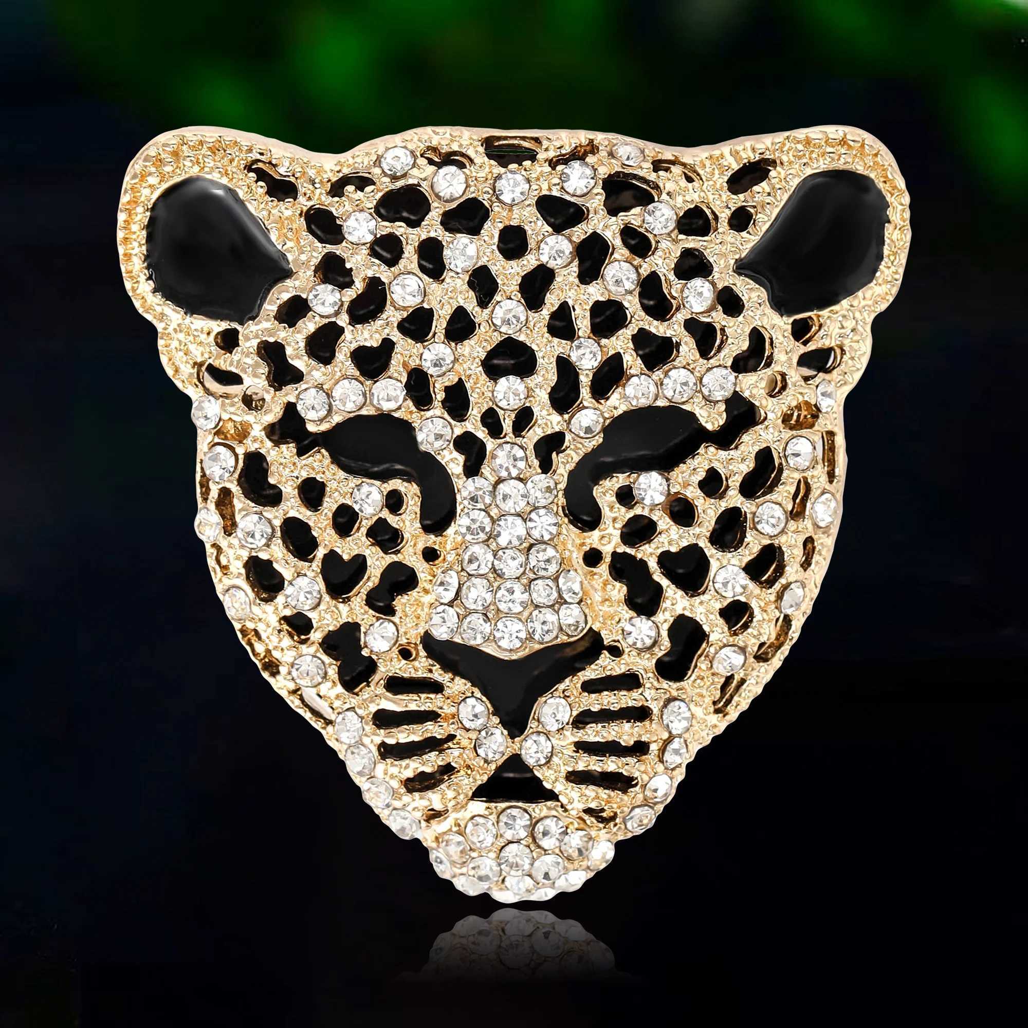 Rhinestone Leopard Brooches for Women Unisex Animal Pins Event Party Backpack Decoration Clothes Accessories J251115