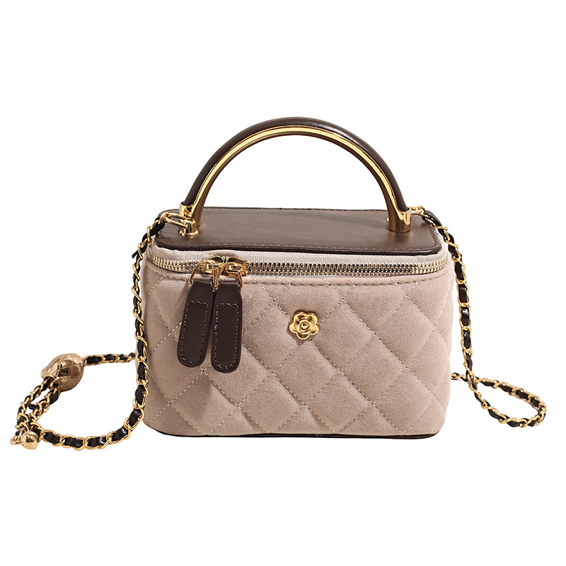 new Free delivery designer shoulder bag Fashionable crossbody bag wear-resistant comfortable simple and casual