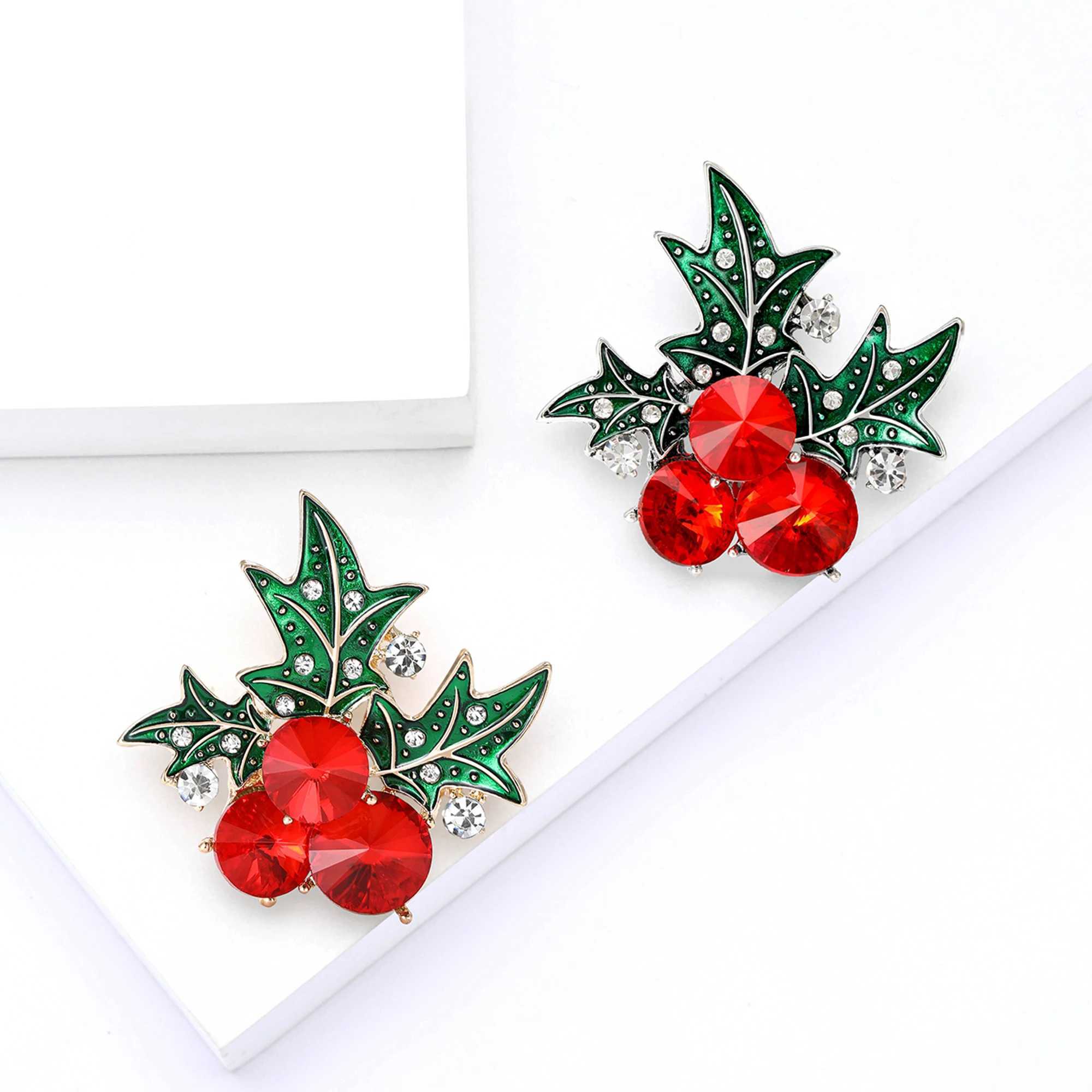 Enamel Christmas Fruit Pins for Women Rhinestone Brooches Fruit LAPel Pins OffICE Party Friend Gifts Jewelry AccESSories J251115