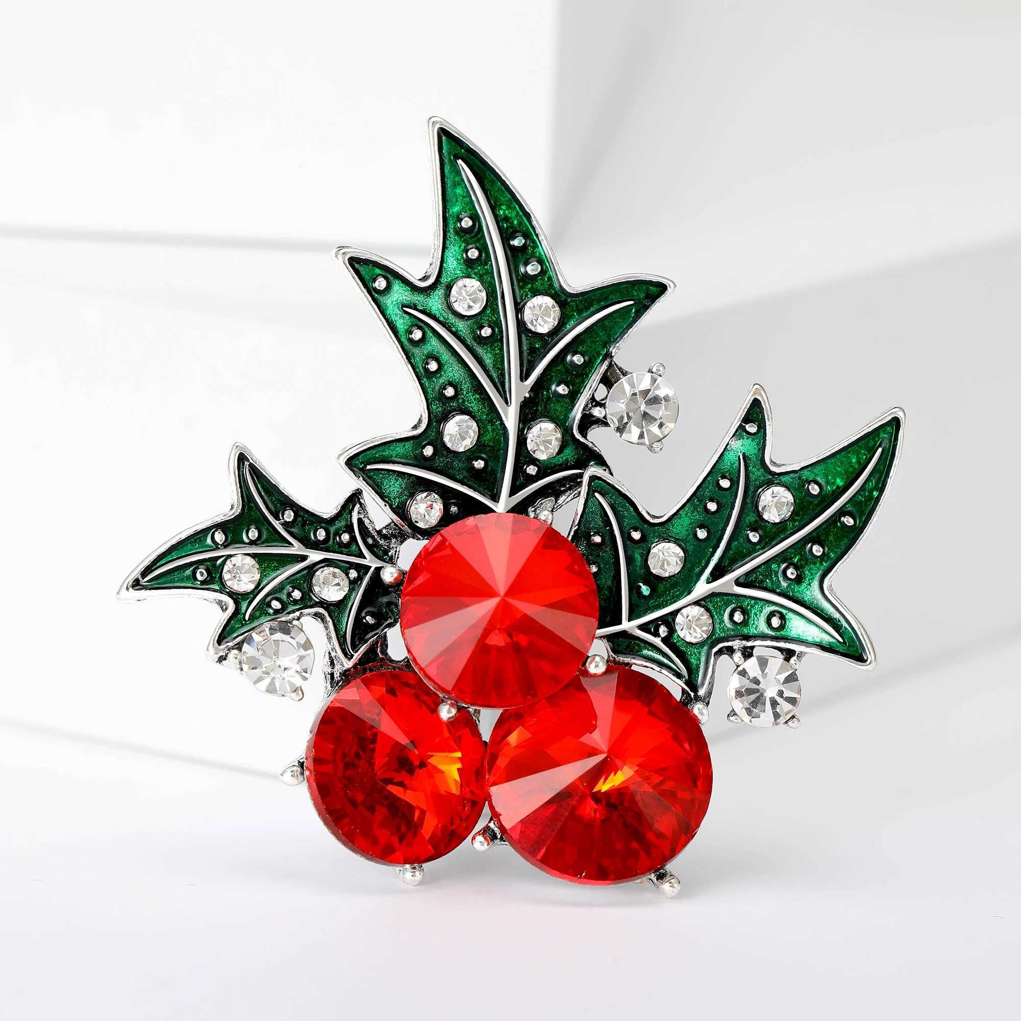 Enamel Christmas Fruit Pins for Women Rhinestone Brooches Fruit LAPel Pins OffICE Party Friend Gifts Jewelry AccESSories J251115