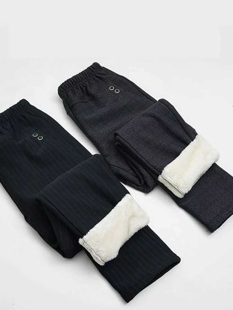 Moms Winter Thicken Striped Straight Pants Elegnt Plus Velvet Pantalones Warm High Waist Office Lady Suit Oversize 5xl TrousersT251025