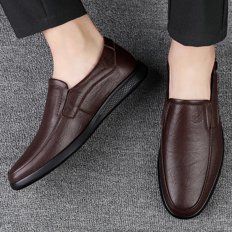 CLOHOO Mens Business Casual Shoes Handmade Layered Cowhide Rubber Bottom Leather Footwear for Office And Leisure 251023
