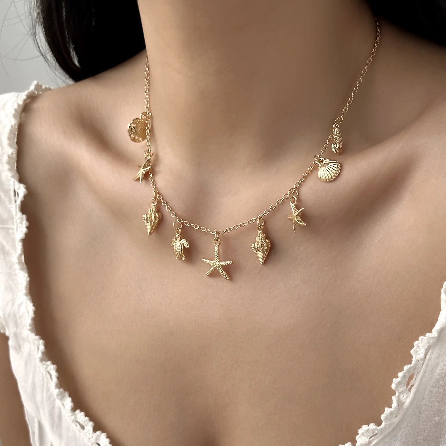 Fashion Gold Color Starfish Conch Turtle Pendant Necklace for Women Handmade Shell Chain Necklace Summer Beach Party Jewelry 251023