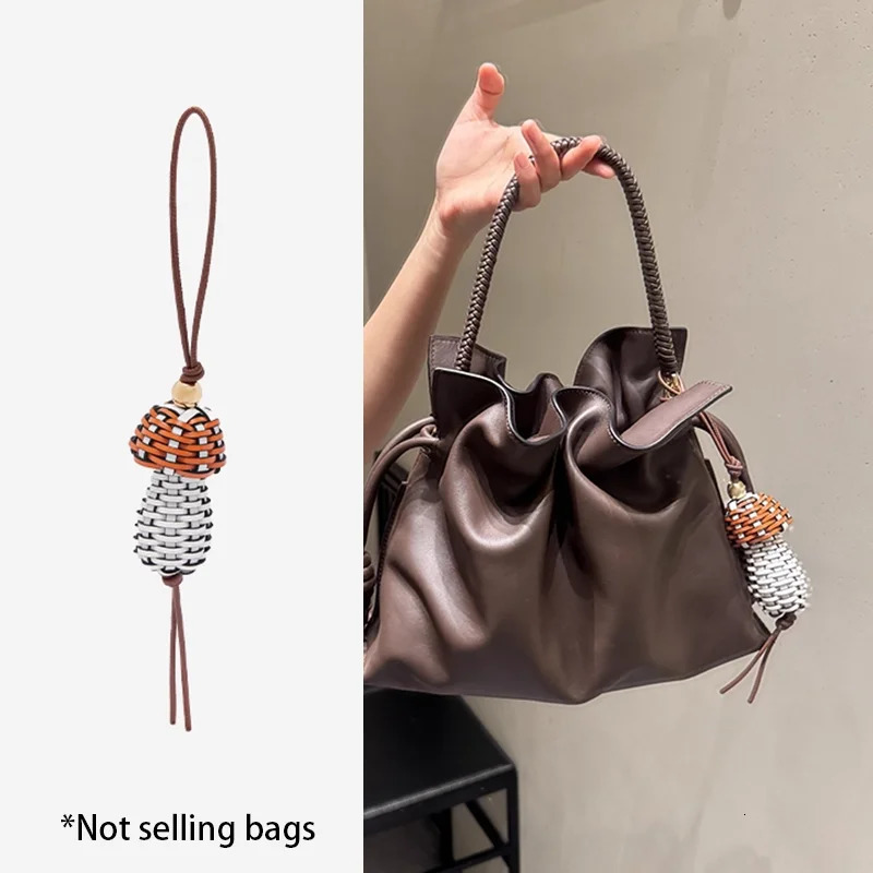 Weaving Mushroom Ornaments Leather Bag Charm Keychain Bags Pendant Decoration High Girl Gift Bag Accessories 251023