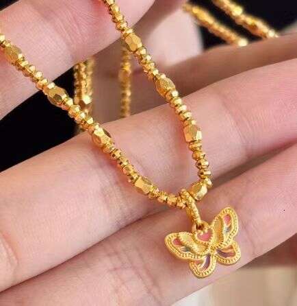 Same Style Disco Bead for Women, Exquisite Fashionable Colorful Butterfly Necklace Pendant Choker