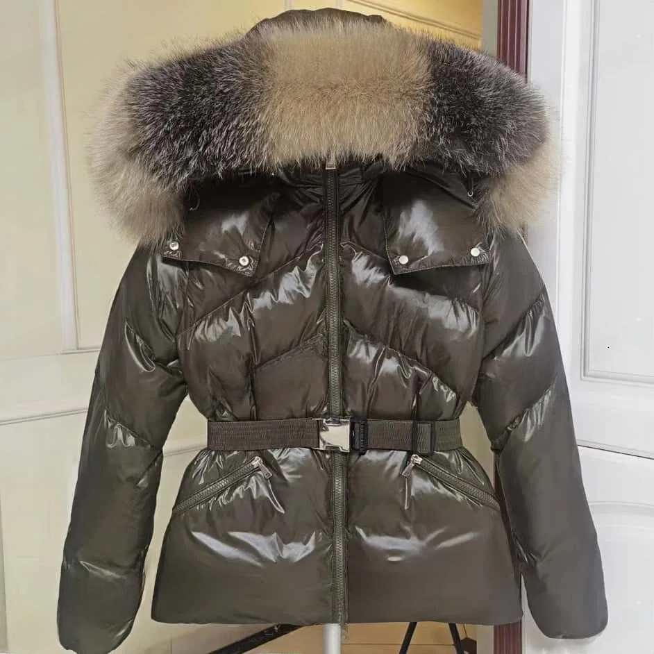 Designer Coat Womens Embroidered Badge Puffer Jacket Fur Collar Winter Keep Warm Jacket Belted Womens Down Jacket