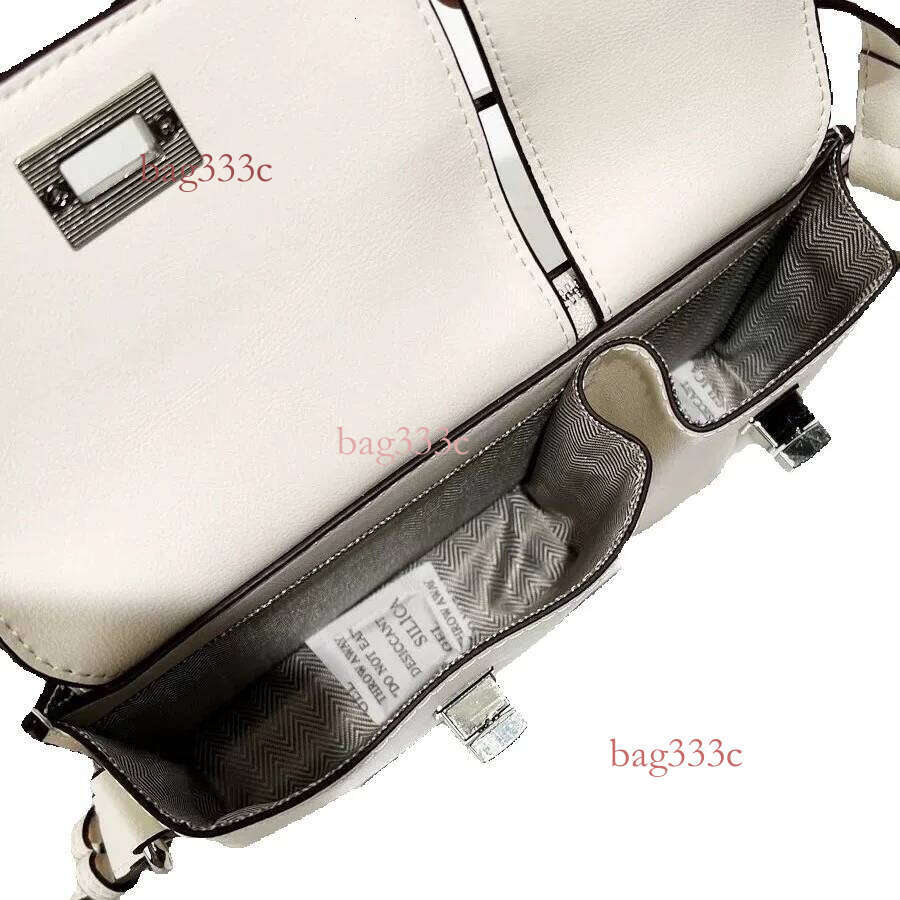 New Women's Fashion Korean Style Textured Lock Square Shoulder Handbag Underarm Small Bag Trendy Cowhide Woven Bag