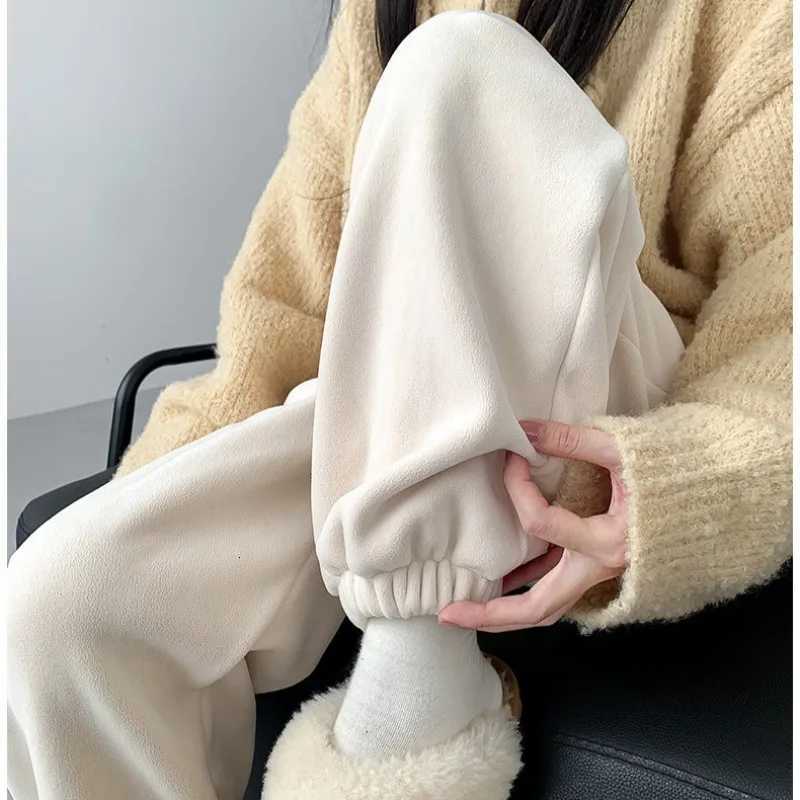 Womens Pant Polar Fleece Sweatpants Women Plush Thick Solid Sportswear Tracksuit Bottoms Thermal Warm Harlan Bound Feet PantsT251025