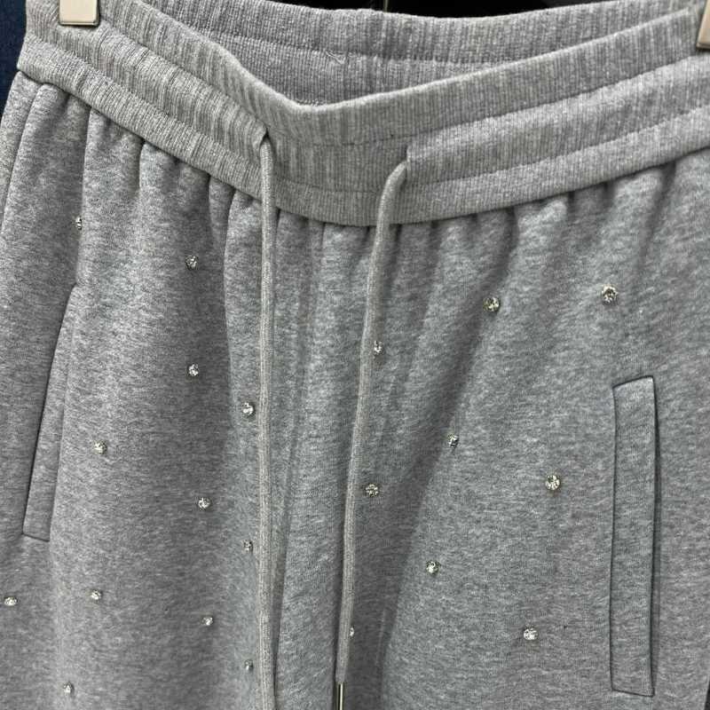 Korean Version of Loose Wideleg Fleece Sweatpants 2024 Womens Winter New Hot Diamond Design Versatile Casual PantsT251025