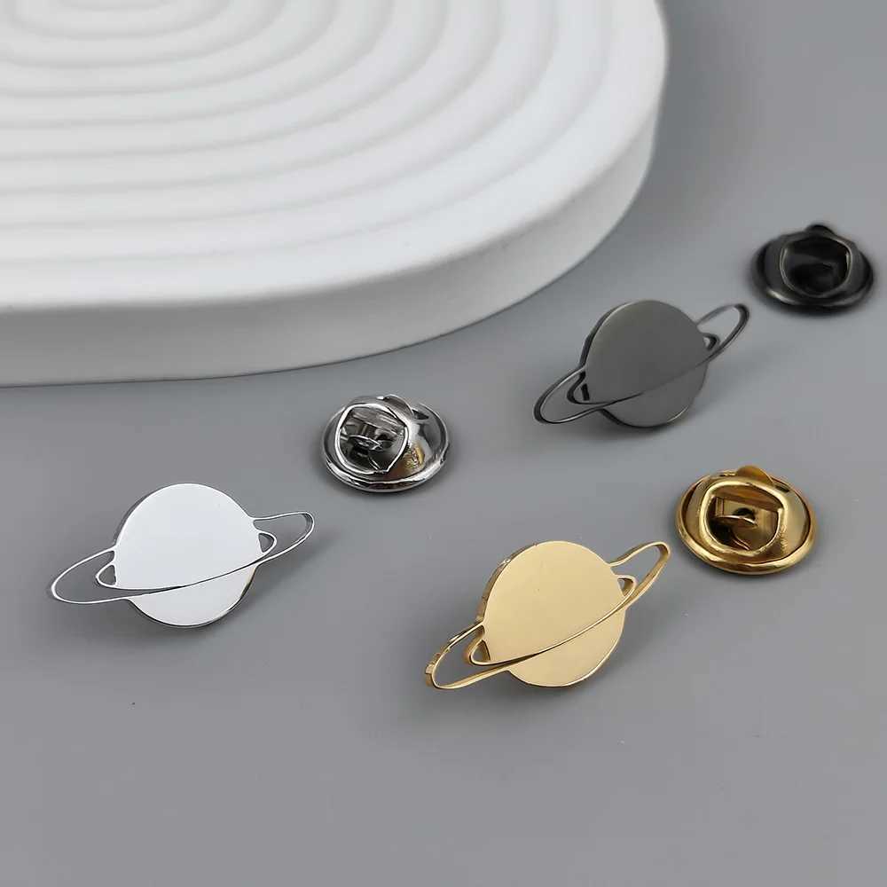 2025 18K goldplated stainless steel brooch planetary orbit design fashionable lapel pin gift for friends J251115