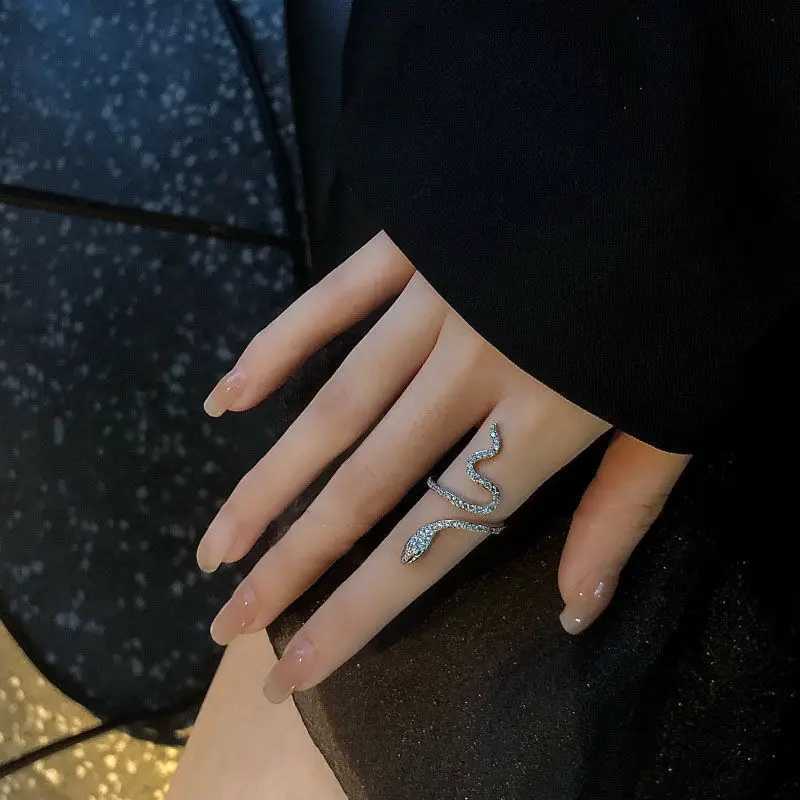 Hot Selling Micro Inlaid Zircon Wrapped Snake Ring For Female Niche Design Fashionable And Personalized Index Finger RingXJ251025